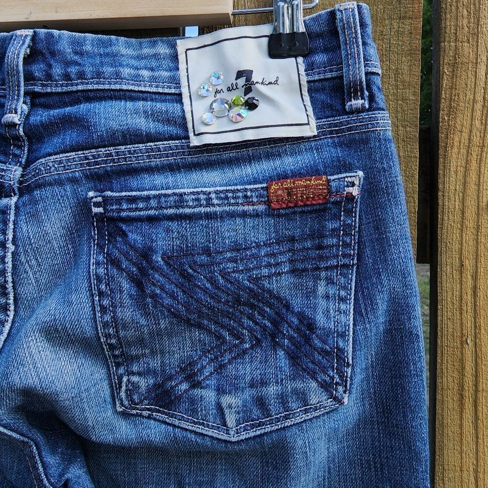 7 For all Man Kind Jeans Unique. Distressed hem Size 27 - Picture 6 of 6